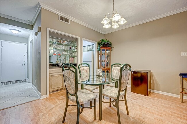 Photo - 5976 Woodway Place Ct