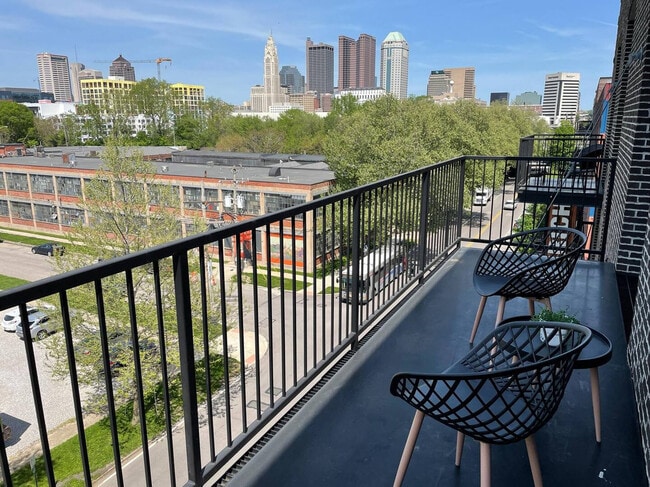 Photo - 443 W Rich St Unidad ID1257791P