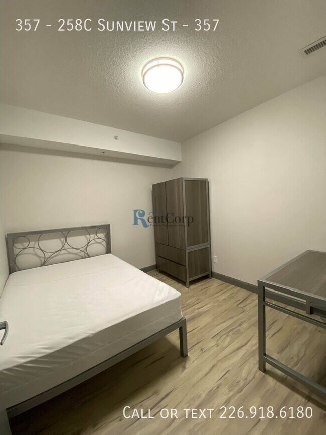 Photo - 258C-258C Sunview St