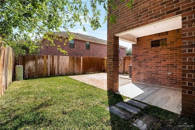 Photo - 213 S 49th St