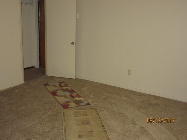 Photo - 3008 Broad Ave Unidad 2