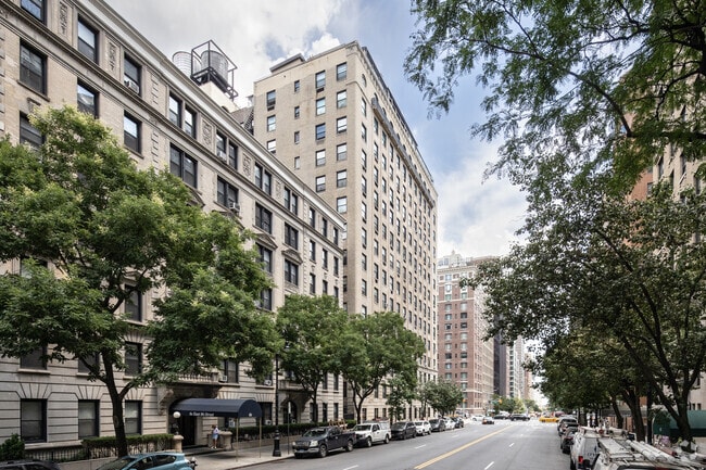 Photo - 1040 Park Ave