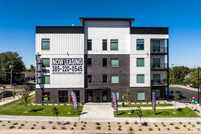 Edificio - Basin View Landing Apartamentos