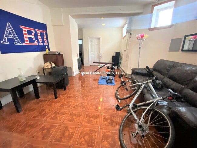 69 Babcock St Unit 1