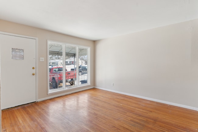 Photo - 10409 Renfrew Dr