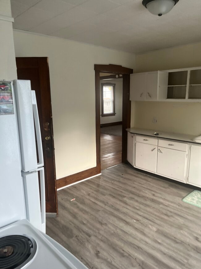 pisos y electrodomésticos nuevos - 2007 14th St Unidad 2007 A