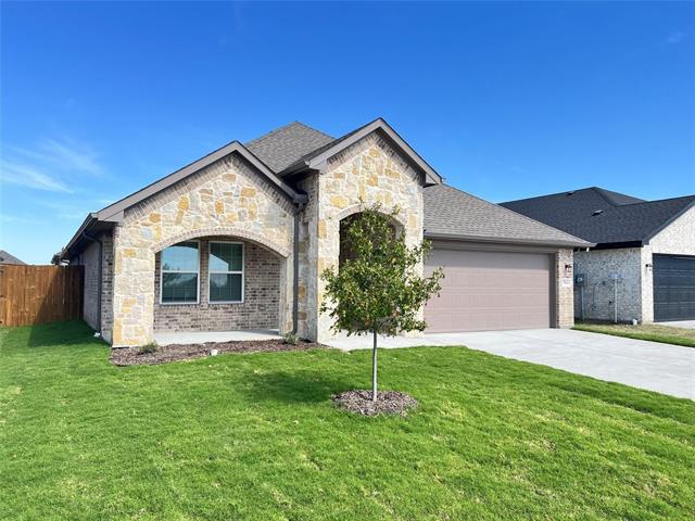 Photo - 704 Greyson Ln