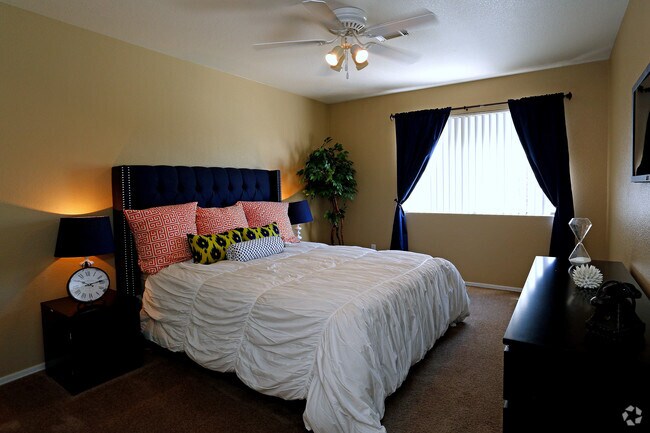 2 BR, 2 BA (Upgraded)