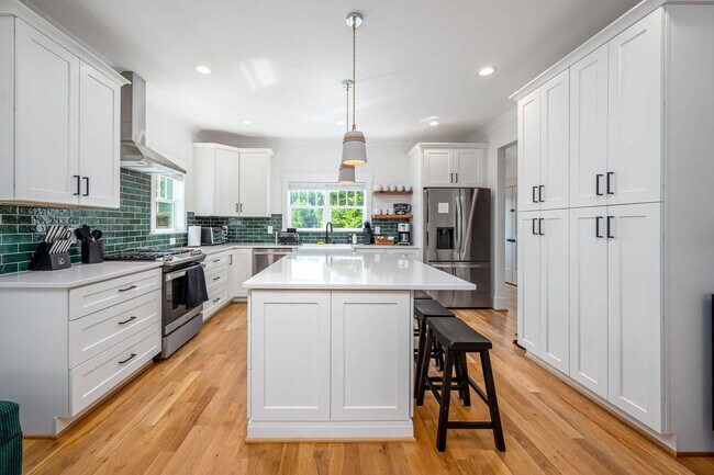 Photo - 2019 James St Unidad ID1300730P