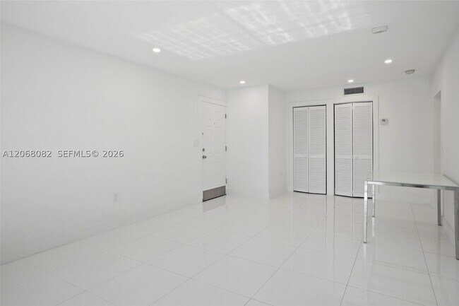 Photo - 1245 West Dr Unit 401