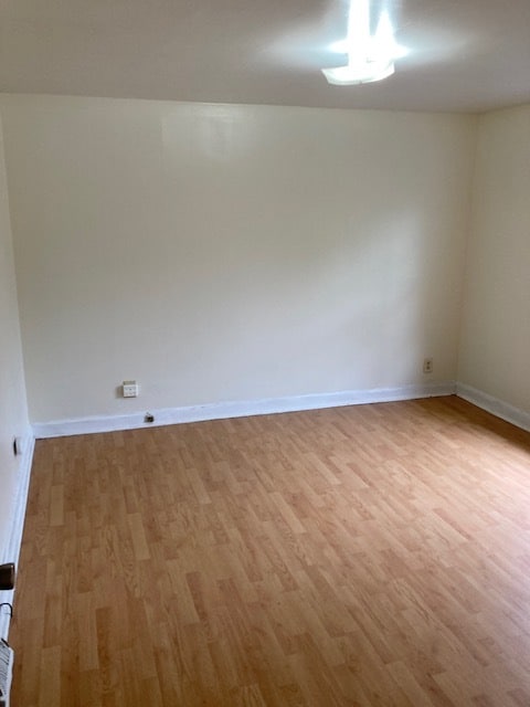 Photo - 110 School St