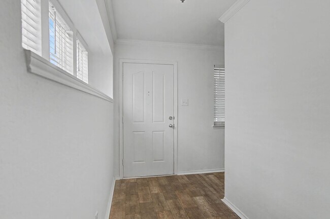 Photo - 10925 Caldwell Ln