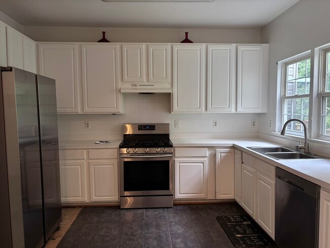 Photo - 12706 Marlton Center Dr