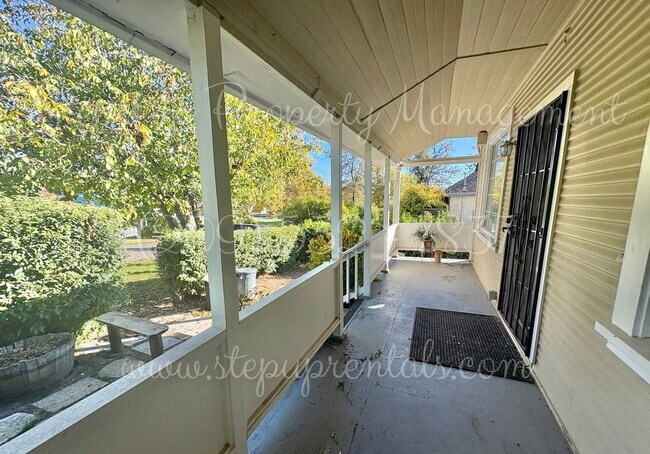 Photo - Charming 3-Bedroom Home in Tuolumne, CA – ...