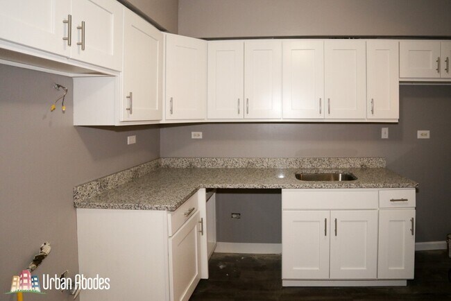 Photo - 5517 N Kenmore Ave Unit M09B