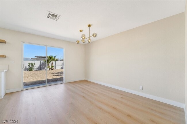 Photo - 517 Longtree Ave