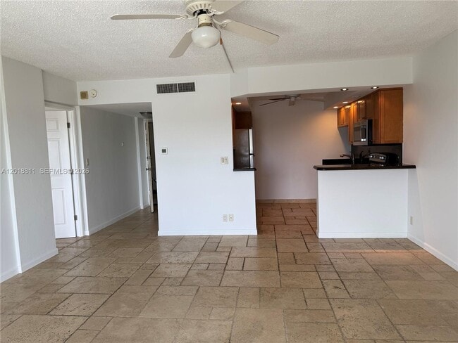 Photo - 2900 NE 30th St Unidad A-7