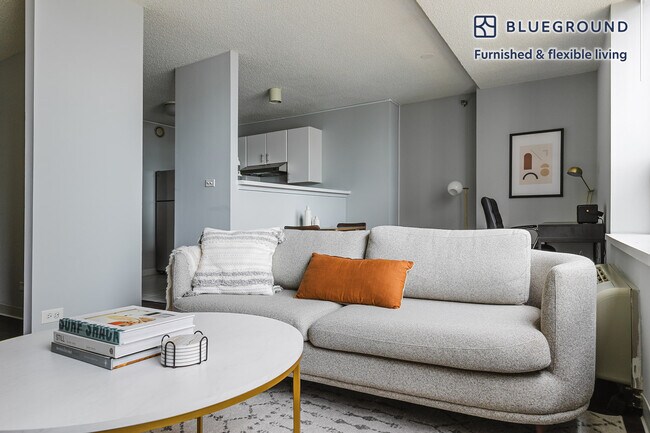 Photo - 445 E Ohio St Unit FL31-ID1122