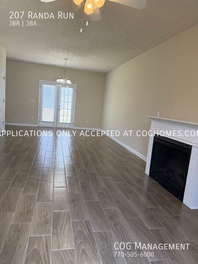 Photo - 207 Randa Run