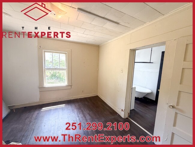 Photo - 38 Flock Ave