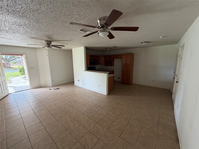 Photo - 1917 Estate Dr