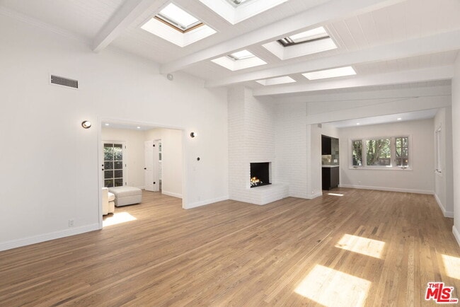 Photo - 2222 Sunset Crest Dr