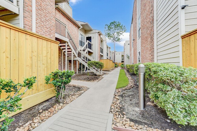 Photo - Charming condo in Galleria area! Fridge/Washer/Dryer come with the unit. Unit H1