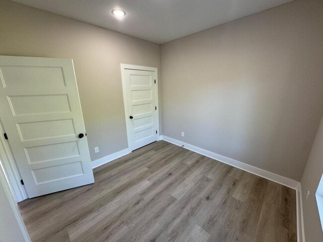 Photo - 5445 N Bressler Dr