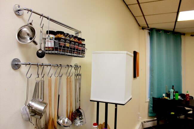 Photo - 877 Beacon St Unit 10