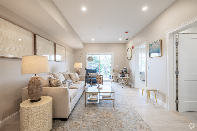 1BR, 1BA - 715F - Living Room