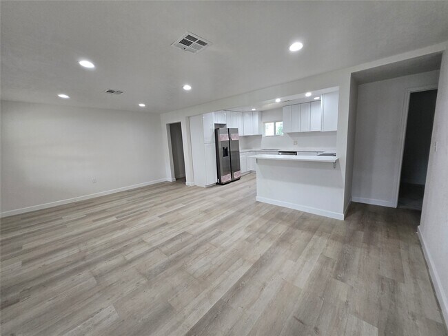 Photo - 10470 Alcott Dr