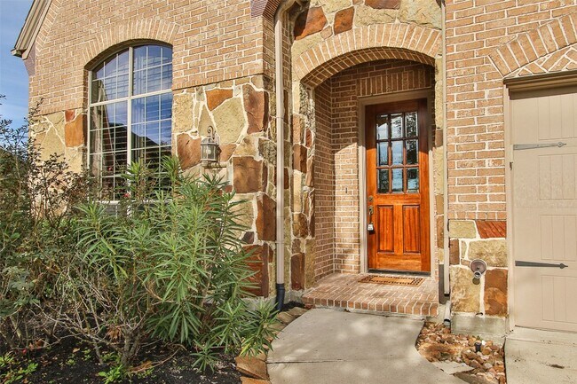 Photo - 35 Winhall Pl