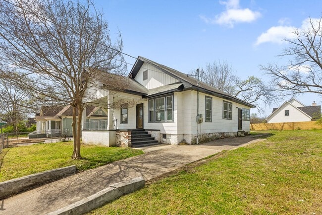 Photo - Charming + Modern Highland Park Home - 3 Beds, 2 Baths, Fenced Yard, + Plenty of Parking!
