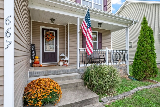 Photo - 667 Fox Hound Dr