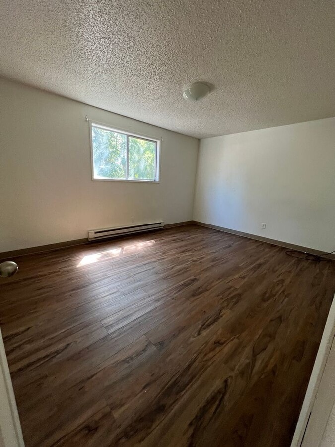 Photo - 2 Bedroom, 1 Bathroom Duplex - Close to Oregon Tech and Sky Lakes!