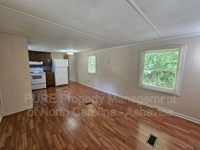 Photo - 3875 Old Fort Sugar Hill Rd