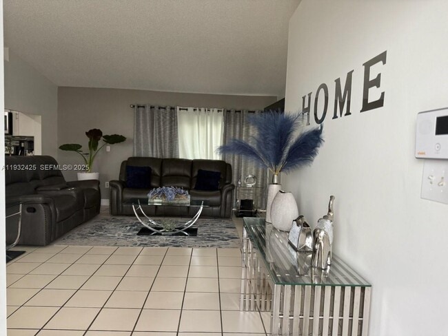 Photo - 9829 SW 221st St Rd