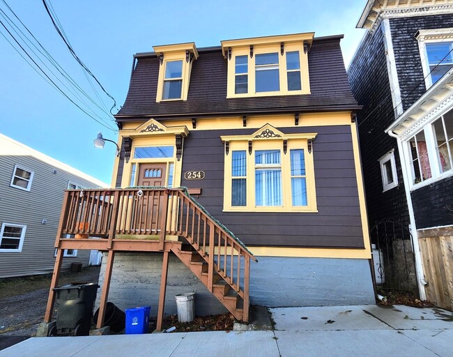 Photo - 254 Britain St Unit 2