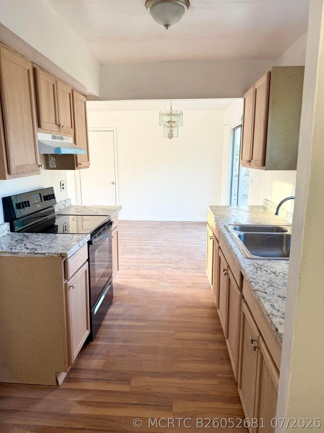 265 SW 11th Ave