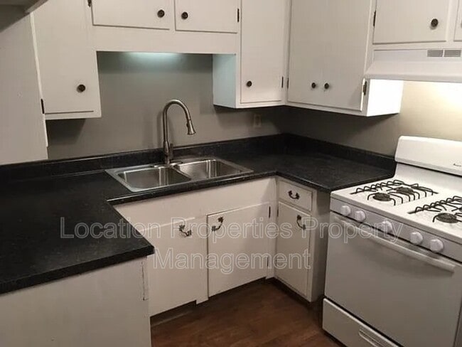 Photo - 942 Mississippi St