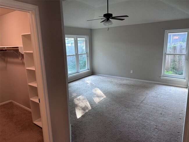 Photo - 4430 Leyland Dr