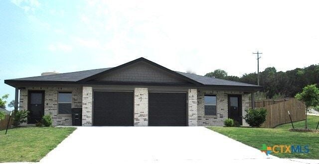 Building Photo - 102 Lost Trl