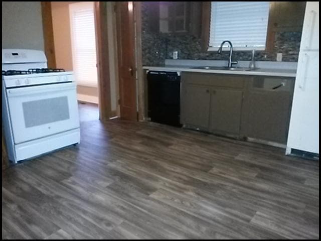 Photo - 14819 Arch St