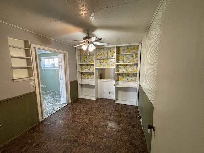 Photo - 11018 Sharpview Dr