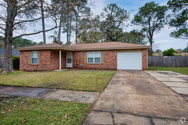 Building Photo - 823 Meadow Ln Rental