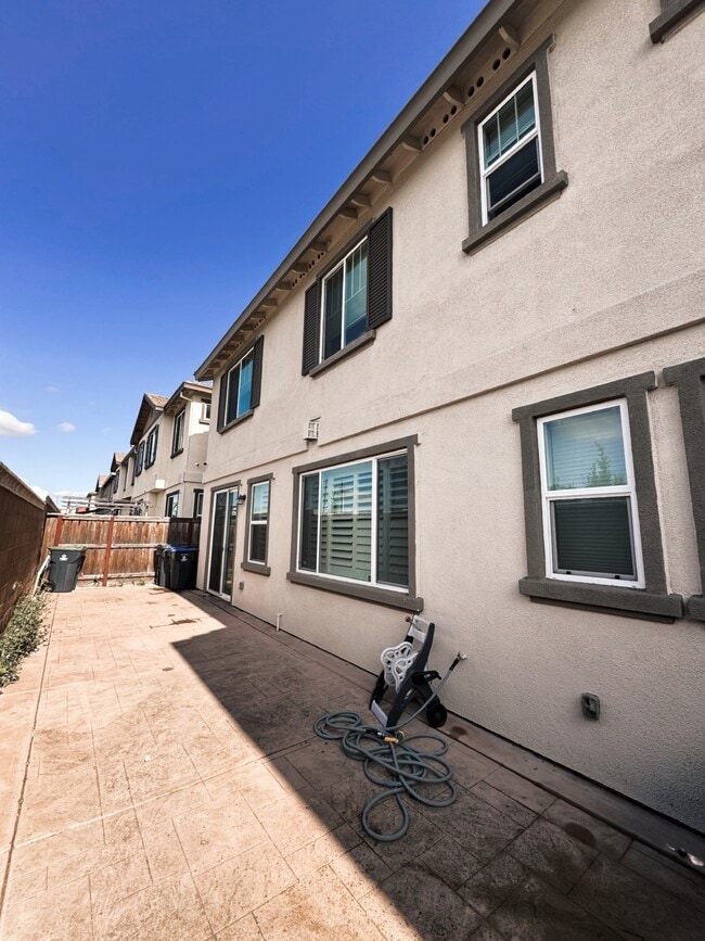 Photo - 2072 Parsons Dr