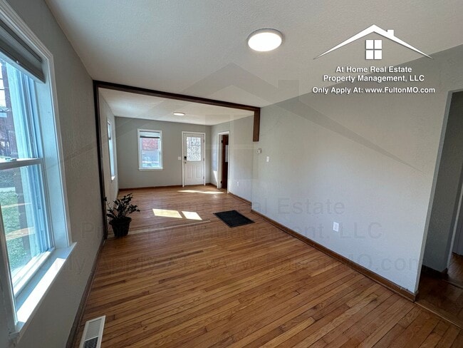 Photo - 1209 E Ash St