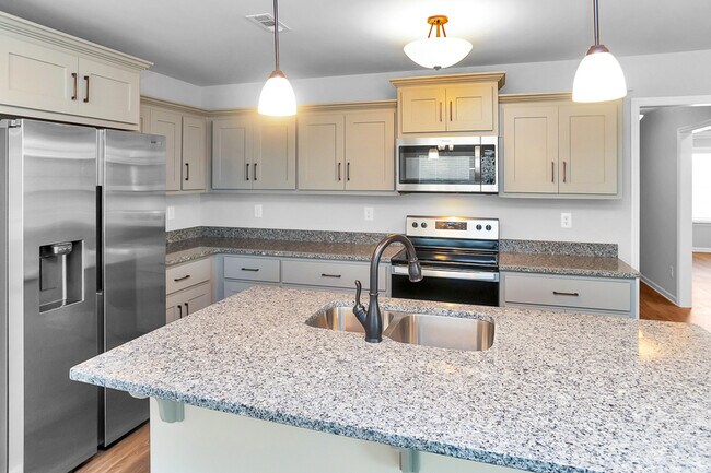 Photo - 104 Cedar Lake Rd