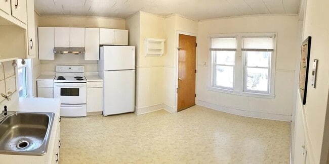 Photo - 308 Belmont St