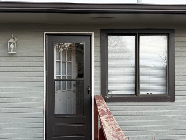 Building Photo - 3407 34th Ave Unit 3407